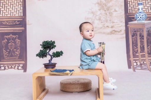 塔城可爱的企鹅宝宝