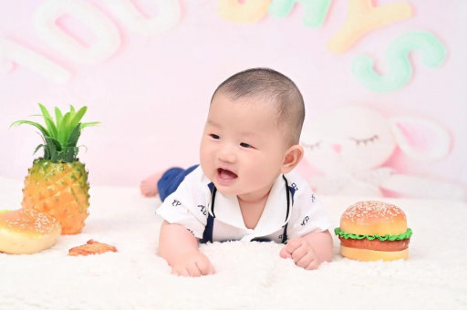 塔城宝宝肚子胀拉稀怎么办